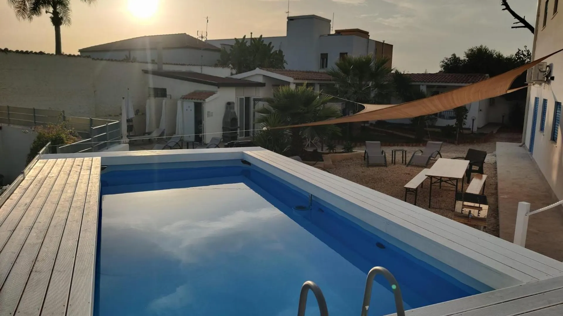 Pool Seaside Relais - Ville Ninfea, Marea, Rosa E Cassiopea Fontane Bianche Ferienhaus