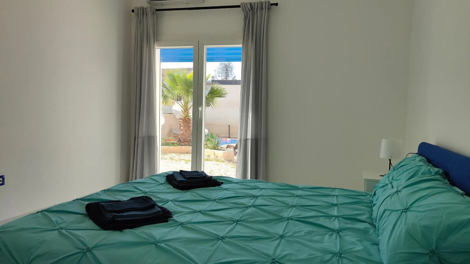 Pool Seaside Relais - Ville Ninfea, Marea, Rosa E Cassiopea Fontane Bianche Ferienhaus