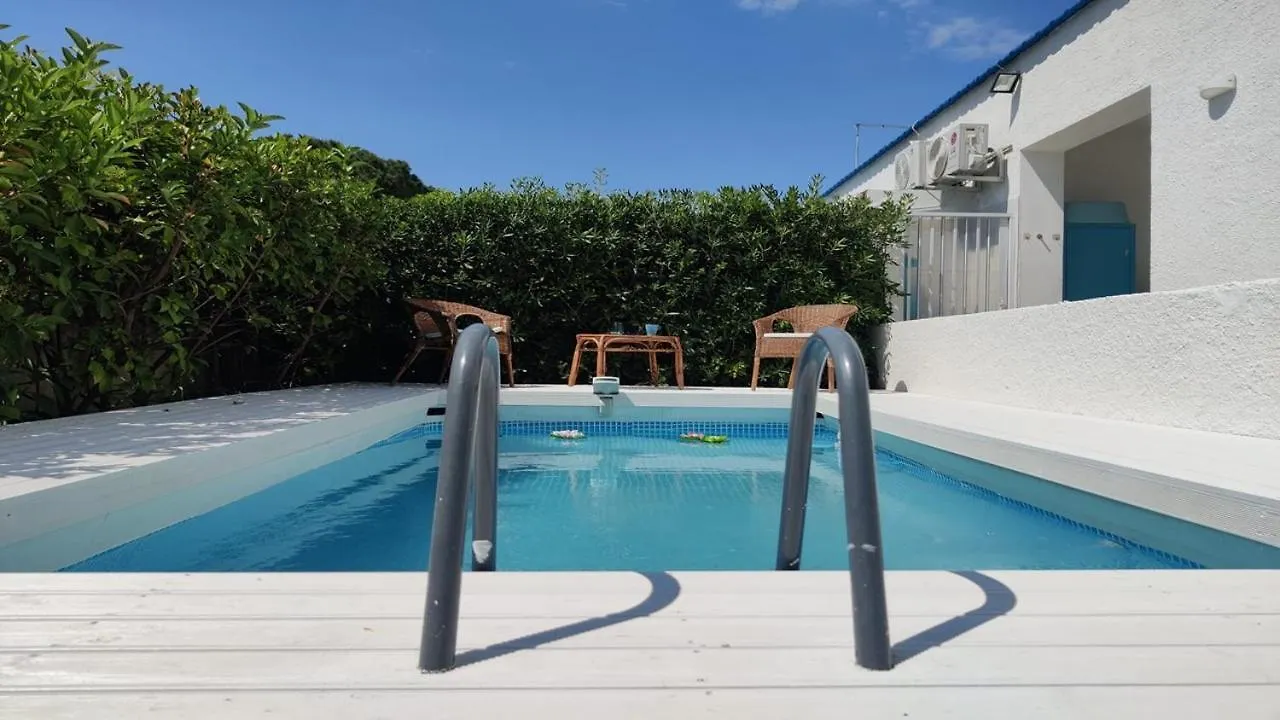 Pool Seaside Relais - Ville Ninfea, Marea, Rosa E Cassiopea Fontane Bianche 0*,