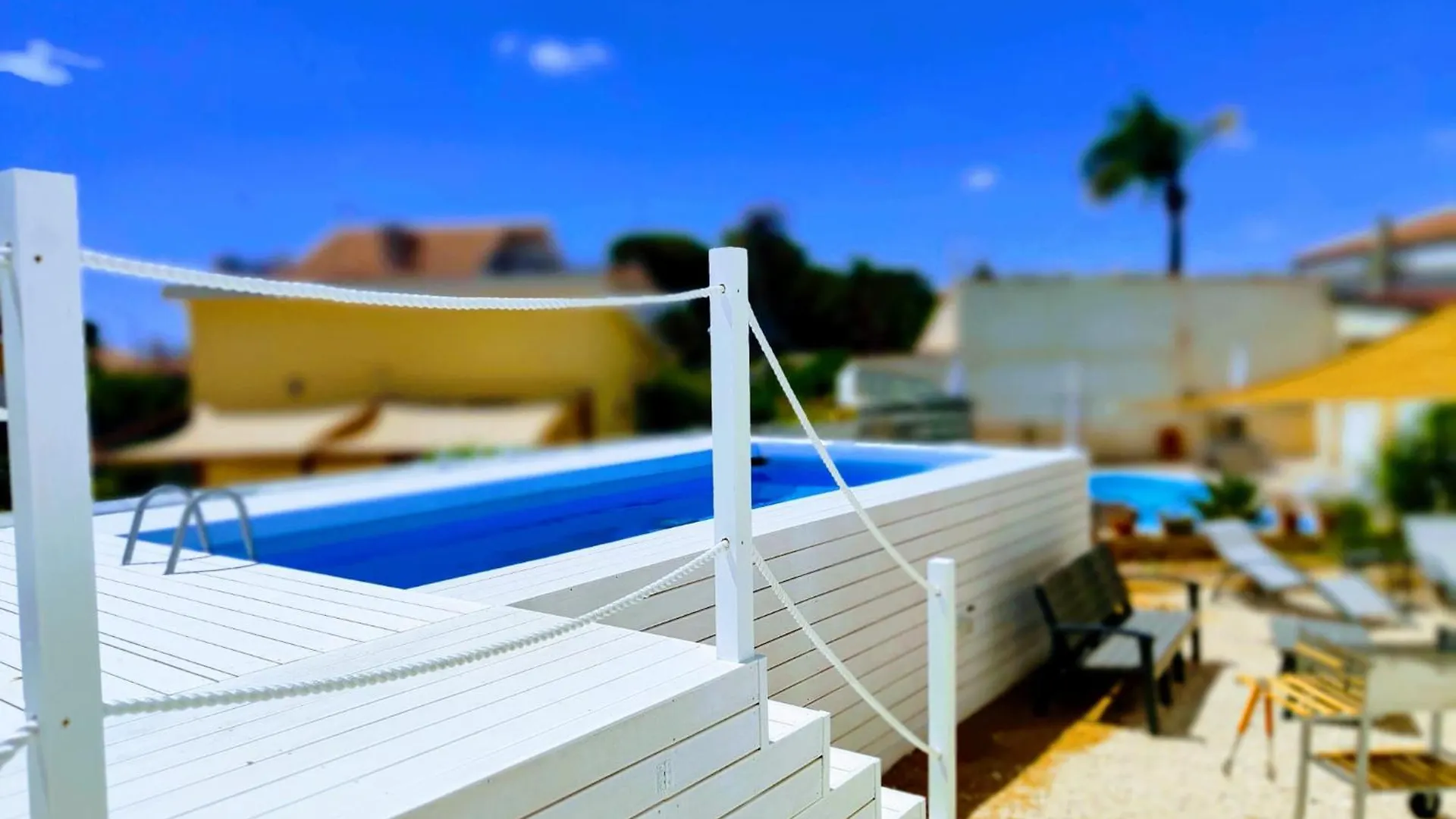 Pool Seaside Relais - Ville Ninfea, Marea, Rosa E Cassiopea Fontane Bianche 0*,  Italy