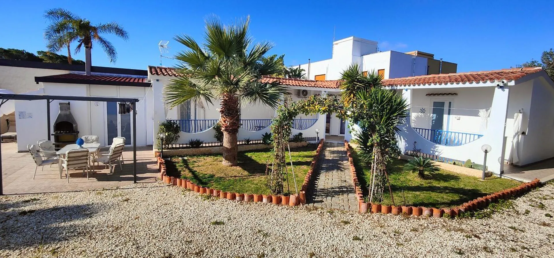 Villa Rosa e Ninfea - Fontane Bianche 0*,